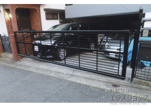 神奈川県横浜市ののカーゲート エクスラインアップゲート ワイド 1型 手動式 施工例