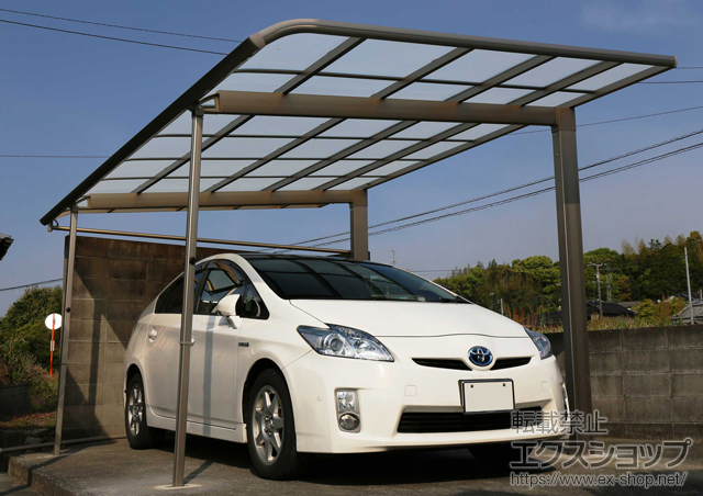 山口県熊毛郡平生町のLIXIL リクシル（トステム）のカーポート レガーナポートシグマIII 耐風圧強度仕様 積雪〜30cm対応 施工例