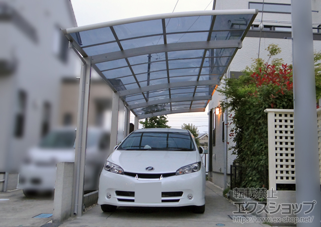 千葉県柏市ののカーポート レイナポートグラン 縦連棟　積雪〜20cm対応+着脱式サポート 施工例