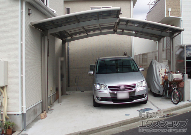 神奈川県横浜市のLIXIL リクシル（トステム）のカーポート カーブポートシグマIII M合掌 積雪〜30cm対応 施工例