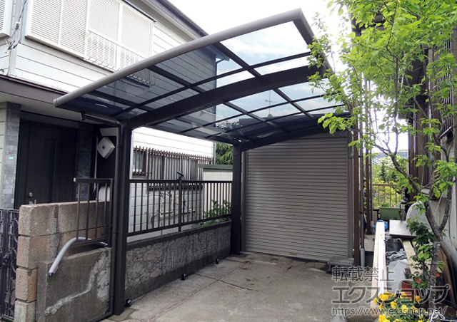 神奈川県横浜市のLIXIL リクシル（トステム）のカーポート カーブポートシグマIII 積雪〜20cm対応 施工例