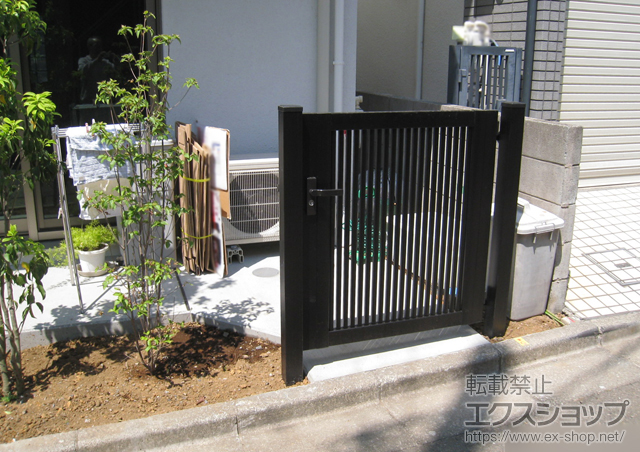 東京都世田谷区のの門扉 シャレオR2型 片開き　柱使用 施工例