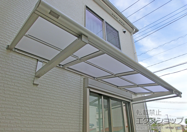 神奈川県横浜市ののバルコニー・ベランダ屋根 ヴェクターテラス F型 ルーフタイプ 単体積雪〜20cm対応 施工例