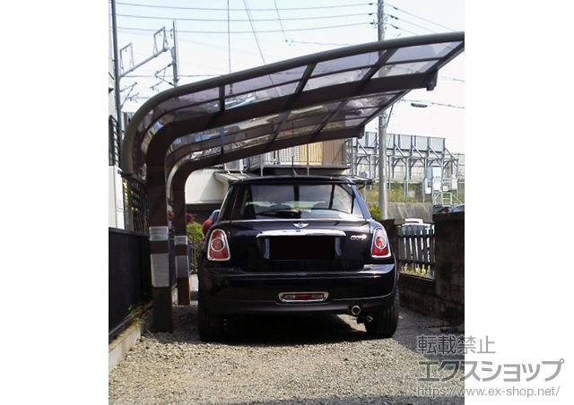 神奈川県小田原市のLIXIL リクシル（トステム）のカーポート テールポートシグマIII 耐風圧強度仕様 積雪〜30cm対応 施工例