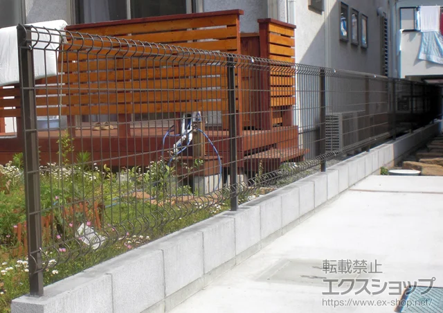 �_�ސ쌧������s��LIXIL ���N�V��(TOEX)�̃t�F���X�E��E�� �n�C�O���b�h�t�F���XUF8�^ �{�H��