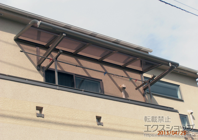 東京都国立市のLIXIL リクシル（トステム）のバルコニー・ベランダ屋根 パワーアルファ RB型 ルーフタイプ 単体 積雪〜30cm対応 施工例