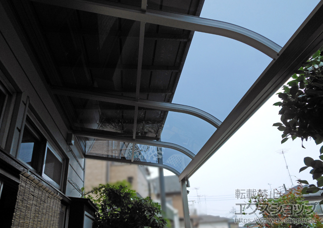 東京都八王子市ののテラス屋根 プレシオステラス R型 テラスタイプ 単体 積雪〜20cm対応 施工例