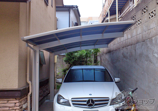 東京都中野区ののカーポート プレシオスポート 積雪〜20cm対応 施工例