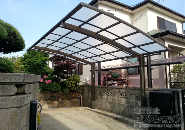 埼玉県越谷市のLIXIL リクシル（トステム）のカーポート カーブポートシグマIII 積雪〜30cm対応 施工例