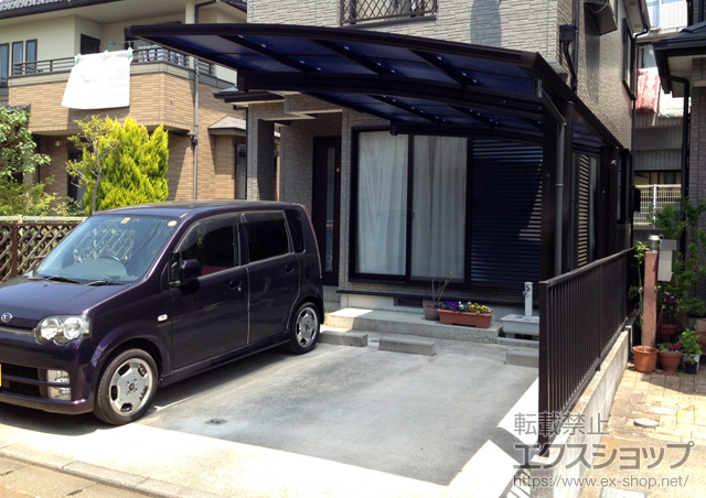 神奈川県大和市ののカーポート プレシオスポート 積雪〜20cm対応＋着脱式補助柱 2本入り 施工例