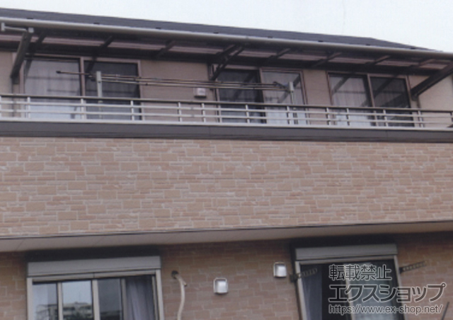 東京都西東京市のLIXIL リクシル（トステム）のバルコニー・ベランダ屋根 パワーアルファ F型 ルーフタイプ 連棟 積雪〜30cm対応 施工例