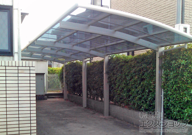 福岡県遠賀郡水巻町ののカーポート レイナポートグラン 縦連棟　積雪〜20cm対応 施工例