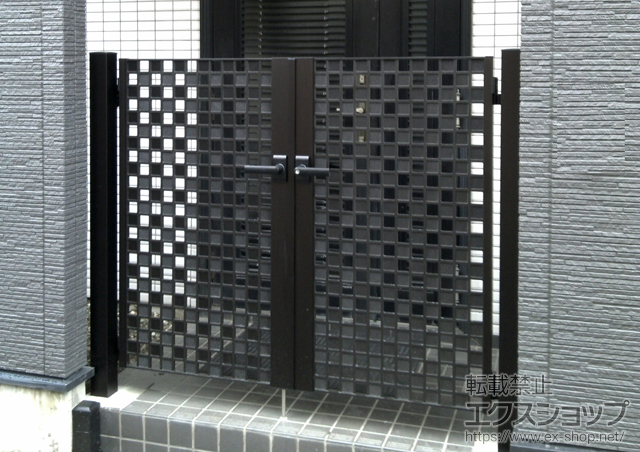 東京都練馬区のの門扉 シンプルモダン門扉5型 両開き 門柱使用 施工例