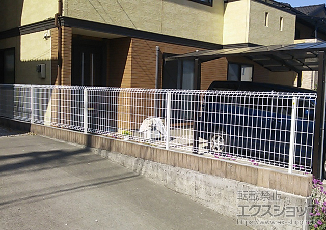 群馬県北群馬郡榛東村ののフェンス・柵 イーネットフェンス1F型 自由柱タイプ 施工例