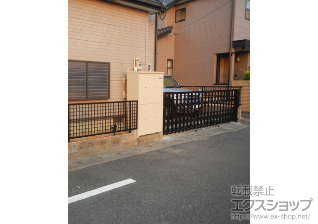 岐阜県岐阜市ののカーゲート アルシャインII PG型R(ペットガード) Aタイプ ノンレール 片開き 施工例