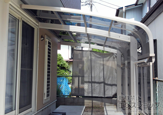 東京都東村山市ののカーポート プレシオスポート アルファ 積雪〜20cm対応+プレシオスポート アルファ用 サイドパネル 施工例