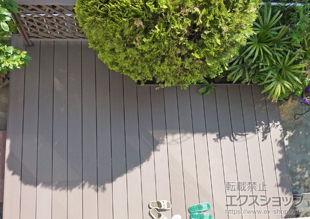 大阪府四條畷市のLIXIL リクシル（トステム）のウッドデッキ リコステージII 異型+リコステージII デッキフェンス 施工例