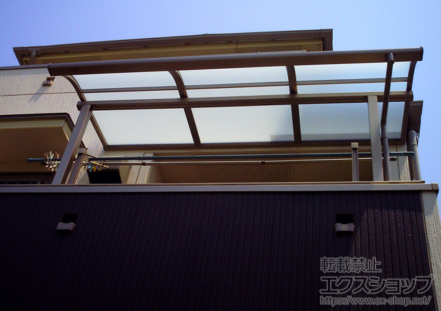 埼玉県さいたま市のLIXIL リクシル（トステム）のバルコニー・ベランダ屋根 ライザーテラスII R型 屋根タイプ 単体 積雪〜20cm対応 施工例