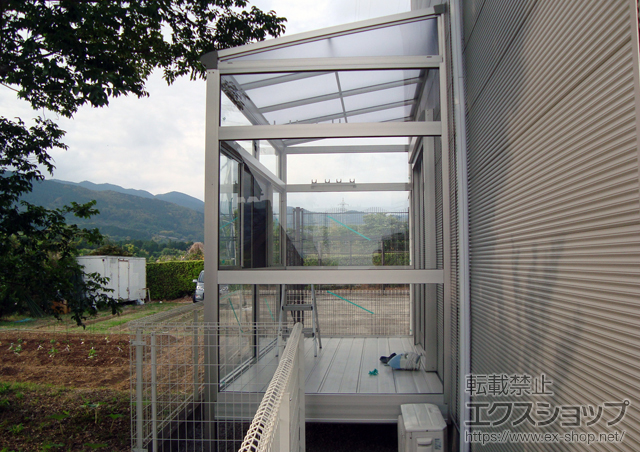 三重県熊野市ののテラス囲い・サンルーム サンフィールIII F型 床納まり　ランマ付 積雪〜20cm対応 施工例