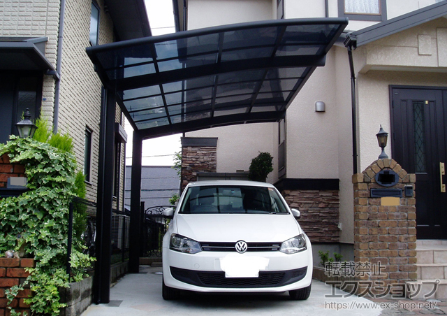 神奈川県横浜市のLIXIL リクシル（トステム）のカーポート カーブポートシグマIII 積雪〜20cm対応 施工例