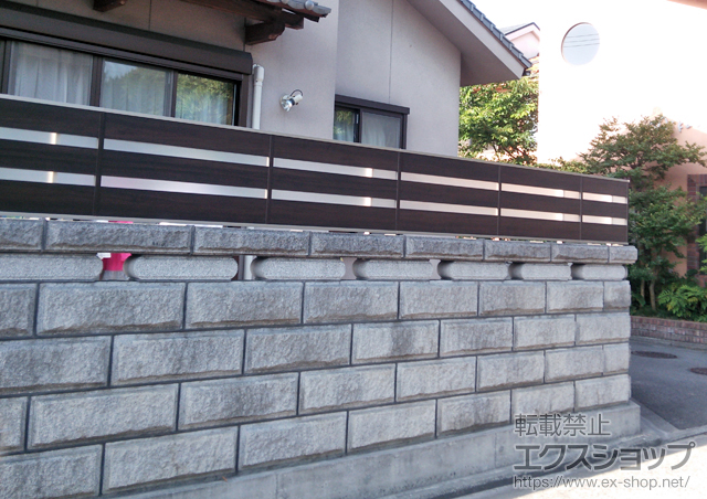 愛媛県松山市ののフェンス・柵 ジオーナフェンス YP型 マテリアルカラー フリーポールタイプ 施工例