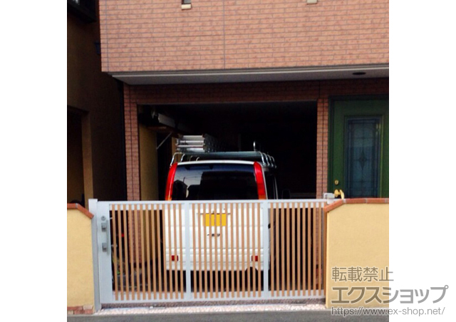 神奈川県川崎市ののカーゲート エススライドC型 片引き 手動式 マテリアルカラー 施工例