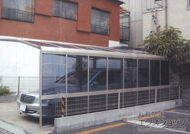 東京都荒川区ののカーポート レイナポートグラン　積雪〜20cm対応+ レイナポートグラン用 サイドパネル 施工例