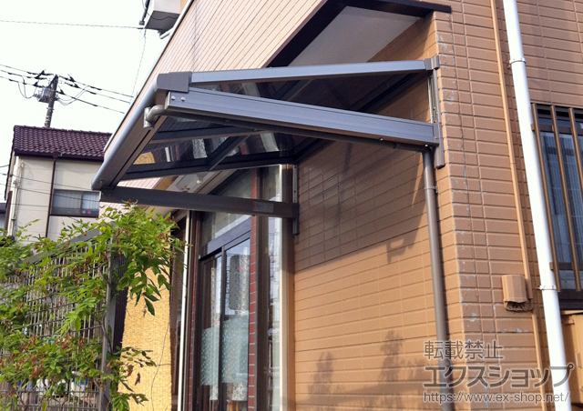 茨城県水戸市のLIXIL リクシル（トステム）のバルコニー・ベランダ屋根 ライザーテラスII F型 ルーフタイプ 単体 積雪〜20cm対応 施工例