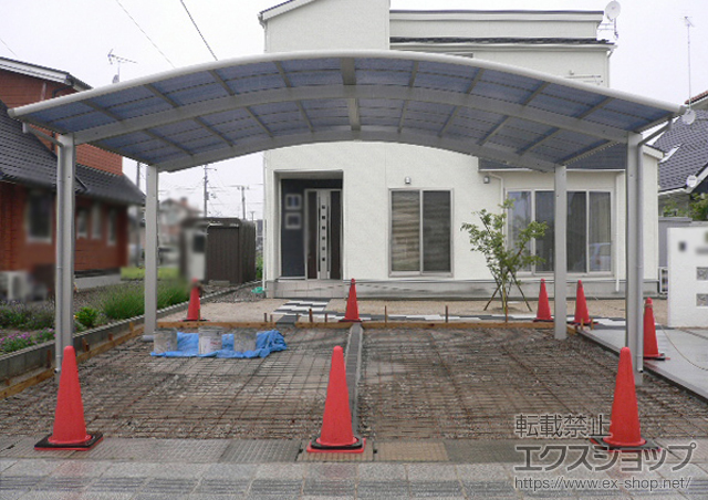 宮城県柴田郡柴田町ののカーポート レイナツインポートグラン　積雪〜20cm対応+レイナツインポートグラン用 屋根ふき材補強部品(2セット) 施工例