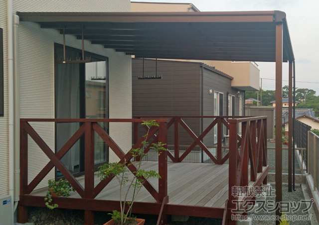 静岡県富士市ののテラス屋根 ヴェクターテラス F型 ビッグサイズ 単体 積雪〜20cm対応+吊り下げ物干し 標準 2本入 施工例