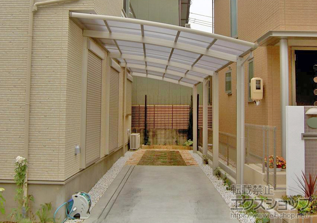 愛知県名古屋市ののカーポート レイナベーカポートグラン 縦連棟　積雪〜20cm対応 施工例