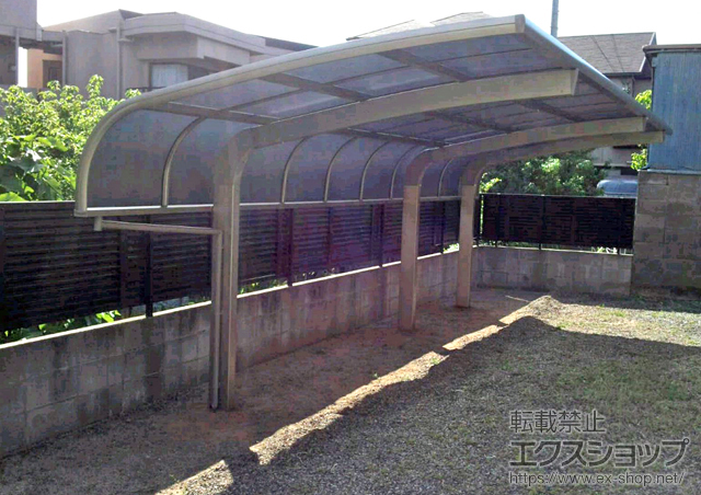 大阪府岸和田市のLIXIL リクシル（トステム）のカーポート テールポートシグマIII 延長 積雪〜20cm対応 施工例