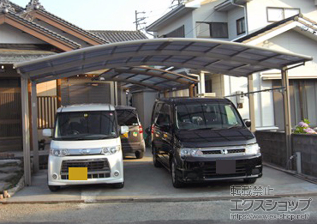 静岡県周智郡森町のLIXIL リクシル（トステム）のカーポート カーブポートシグマIII ワイド 積雪〜30cm対応＋収納式物干し　標準タイプ　2本入り 施工例