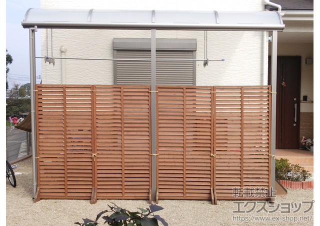 福岡県福岡市のLIXIL リクシル（トステム）のテラス屋根 ライザーテラスII R型 テラスタイプ 単体 積雪〜20cm対応 施工例