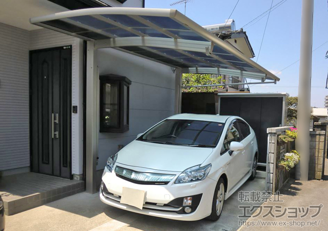 茨城県取手市ののカーポート レイナポートREグラン 前下がり積雪〜20cm対応+ 着脱式サポート 標準・ハイルーフ兼用 施工例