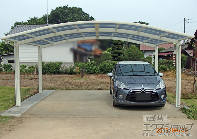 東京都あきる野市ののカーポート レイナツインポートグラン　積雪〜20cm対応+水平式物干し(テラス柱用) 2本入り 施工例