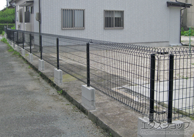 福岡県みやま市ののフェンス・柵 メッシュフェンス G10-R フリー支柱タイプ 施工例