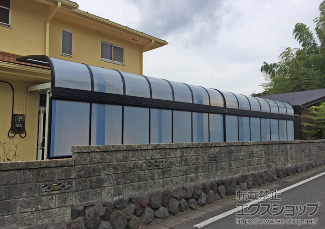 神奈川県大和市のLIXIL リクシル（トステム）のカーポート テールポートシグマIII 積雪〜30cm対応+テールポート用　サイドパネル 施工例