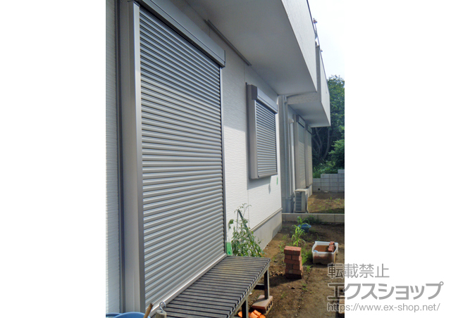 千葉県柏市のLIXIL リクシル（トステム）の窓シャッター リフォームシャッター イタリヤ 手動式【特注】 施工例