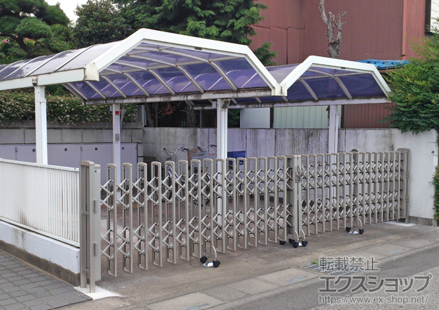 埼玉県上尾市ののカーゲート レイオス2型 ノンレール 両開き 施工例