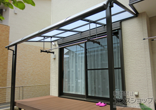 福岡県北九州市のLIXIL リクシル（トステム）のテラス屋根 ライザーテラスII R型 テラスタイプ 単体 積雪〜20cm対応 施工例