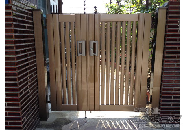 大阪府大阪市のの門扉 シャレオR4型 親子内開き【特注】 施工例
