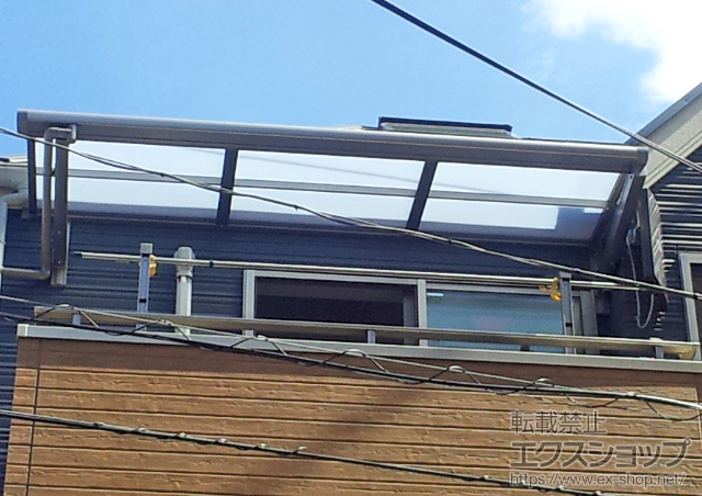 東京都大田区のLIXIL リクシル（トステム）のバルコニー・ベランダ屋根 ライザーテラスII F型 ルーフタイプ 単体 積雪〜20cm対応 施工例