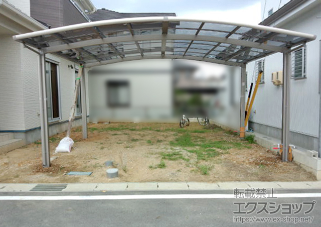 愛知県豊田市のLIXIL リクシル（トステム）のカーポート カーブポートシグマIII ワイド 積雪〜20cm対応 施工例