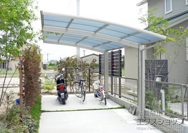 福岡県小郡市のLIXIL リクシル（トステム）のカーポート レイナポートグラン　積雪〜20cm対応 施工例