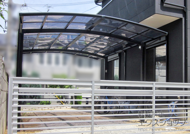 大阪府河内長野市のLIXIL リクシル（トステム）のカーポート カーブポートシグマIII ワイド 積雪〜20cm対応 施工例