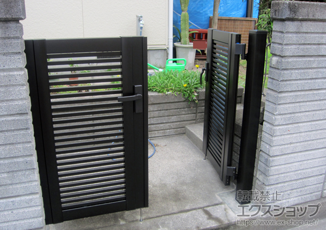 鹿児島県姶良市のの門扉 シャレオR1型門扉 両開き 柱使用 施工例