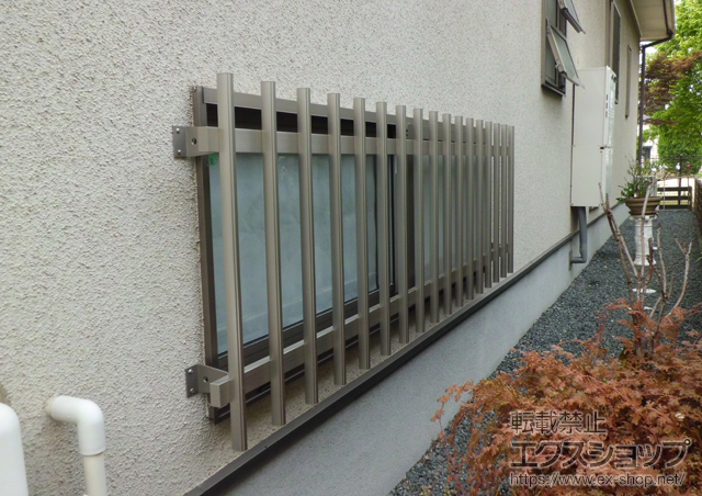 熊本県菊池郡菊陽町のの面格子・窓格子 たて面格子LA 施工例