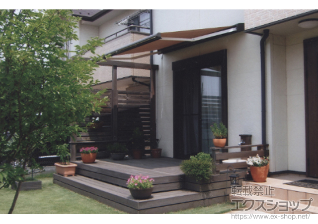 埼玉県北本市のLIXIL リクシル（トステム）のオーニング・日よけ 彩風CR型 手動式 施工例