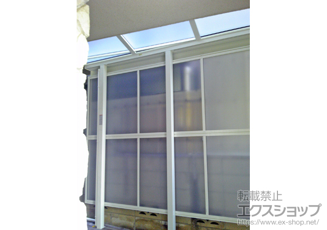 東京都世田谷区のLIXIL リクシル（トステム）のテラス屋根 ライザーテラスII F型 テラスタイプ 単体 積雪〜20cm対応＋前面スクリーン2段 施工例